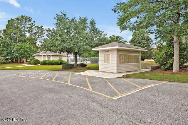 $304,500 | 3350 Club Villas Drive, Unit 105, Southport, NC 28461
