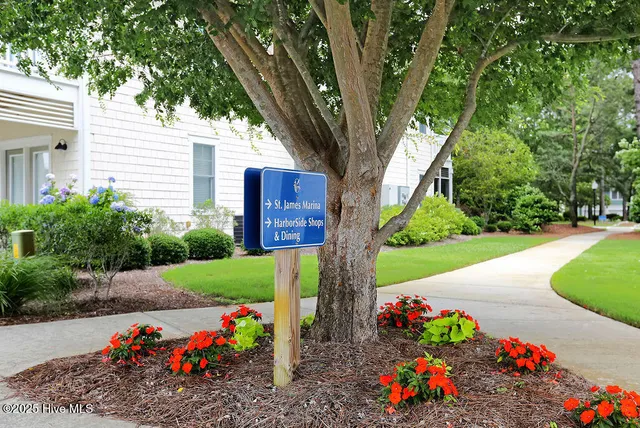 $304,500 | 3350 Club Villas Drive, Unit 105, Southport, NC 28461