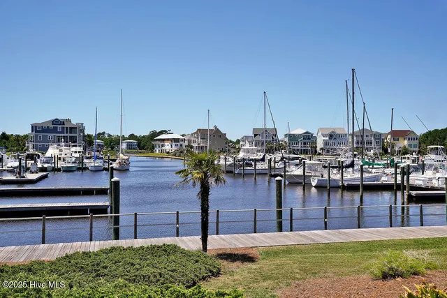 $304,500 | 3350 Club Villas Drive, Unit 105, Southport, NC 28461