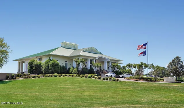 $304,500 | 3350 Club Villas Drive, Unit 105, Southport, NC 28461