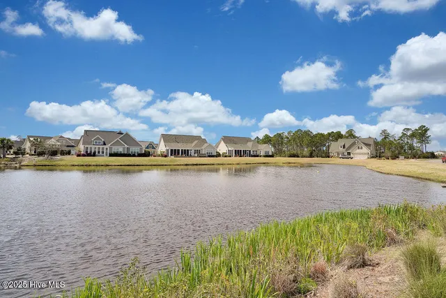 $304,500 | 3350 Club Villas Drive, Unit 105, Southport, NC 28461
