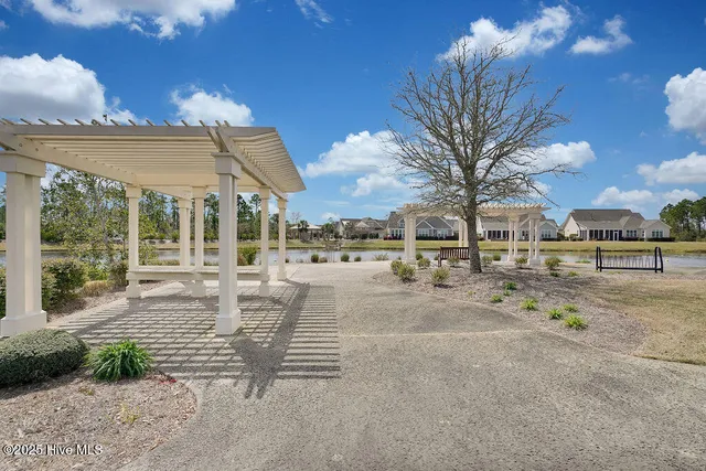 $304,500 | 3350 Club Villas Drive, Unit 105, Southport, NC 28461