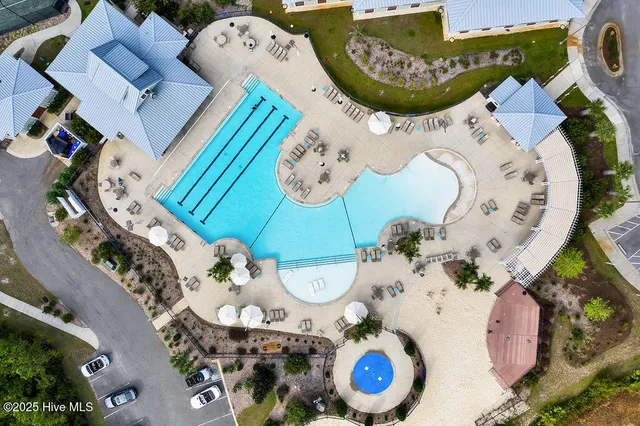 $304,500 | 3350 Club Villas Drive, Unit 105, Southport, NC 28461