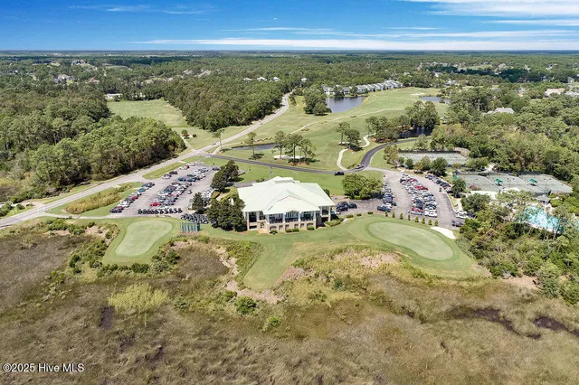$304,500 | 3350 Club Villas Drive, Unit 105, Southport, NC 28461