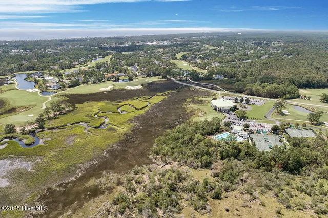 $304,500 | 3350 Club Villas Drive, Unit 105, Southport, NC 28461