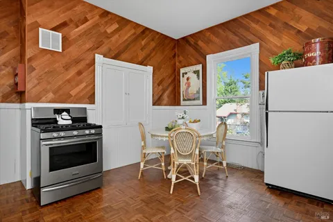 $698,000 | 722 Beaver Street, Santa Rosa, CA 95404