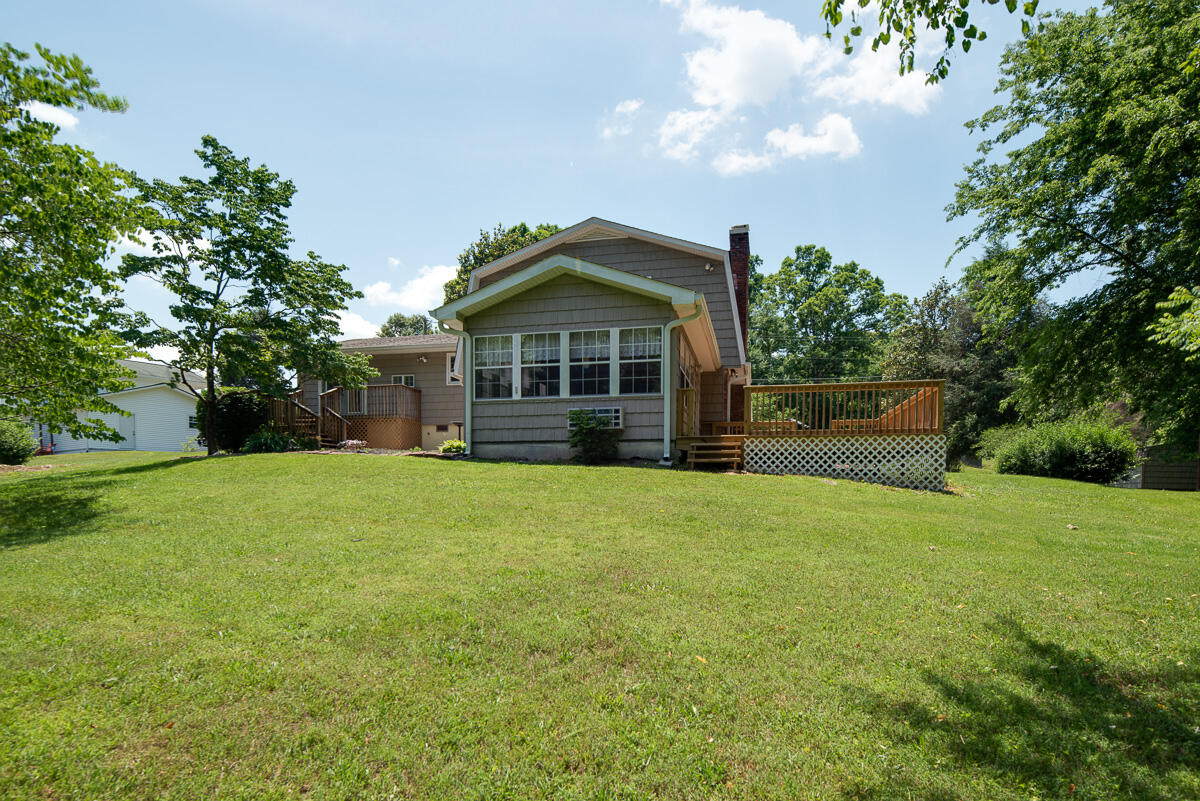 7732 Blueberry Road Powell, TN 37849 - Photo 18 of 20 JBP_Blueberry7732_Web-16