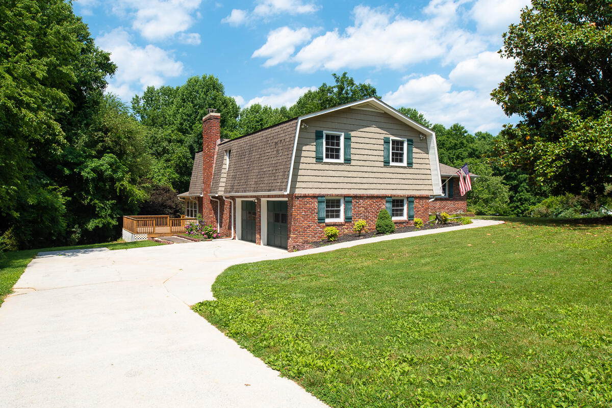 7732 Blueberry Road Powell, TN 37849 - Photo 19 of 20 JBP_Blueberry7732_Web-21
