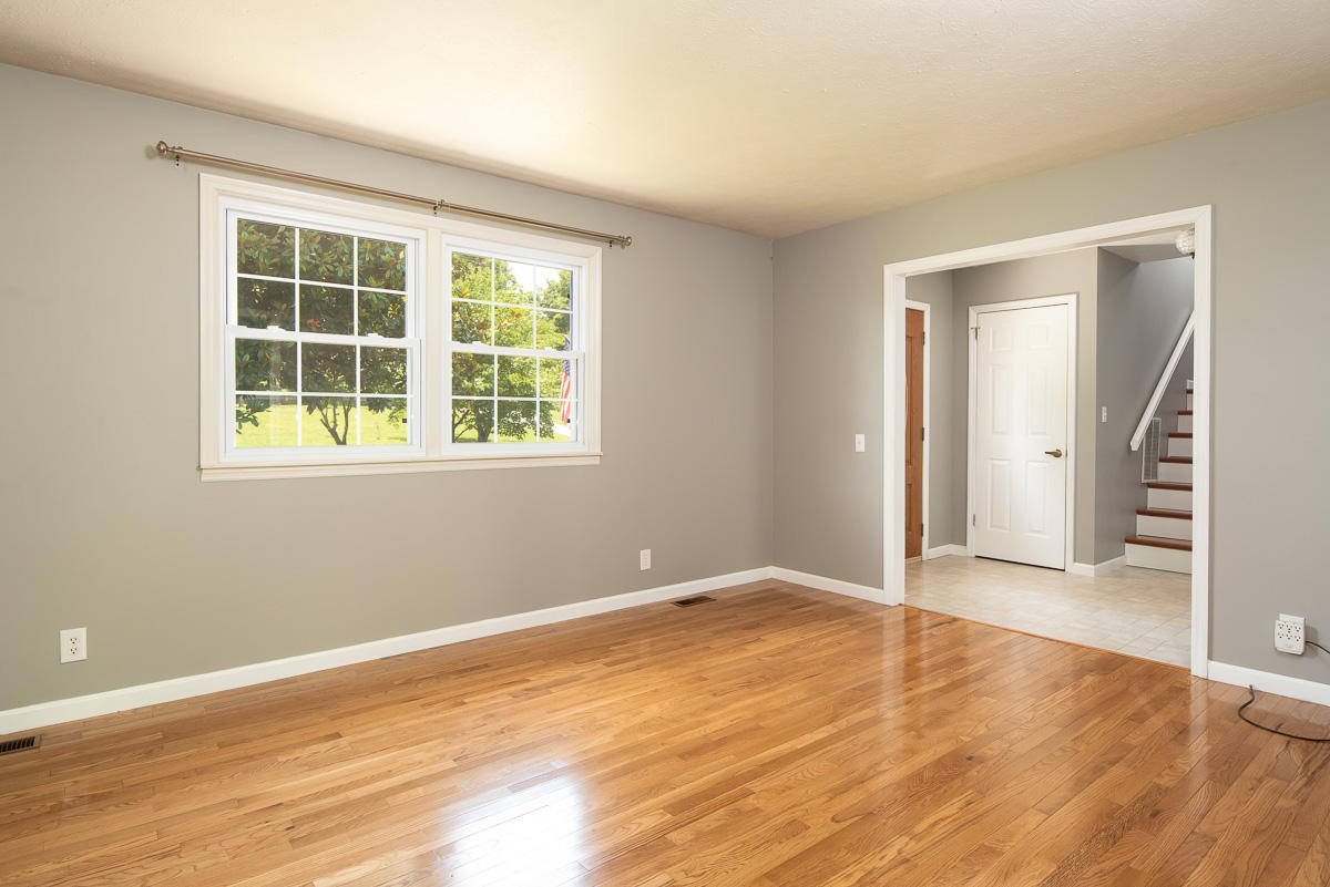 7732 Blueberry Road Powell, TN 37849 - Photo 4 of 20 JBP_Blueberry7732_Web-20