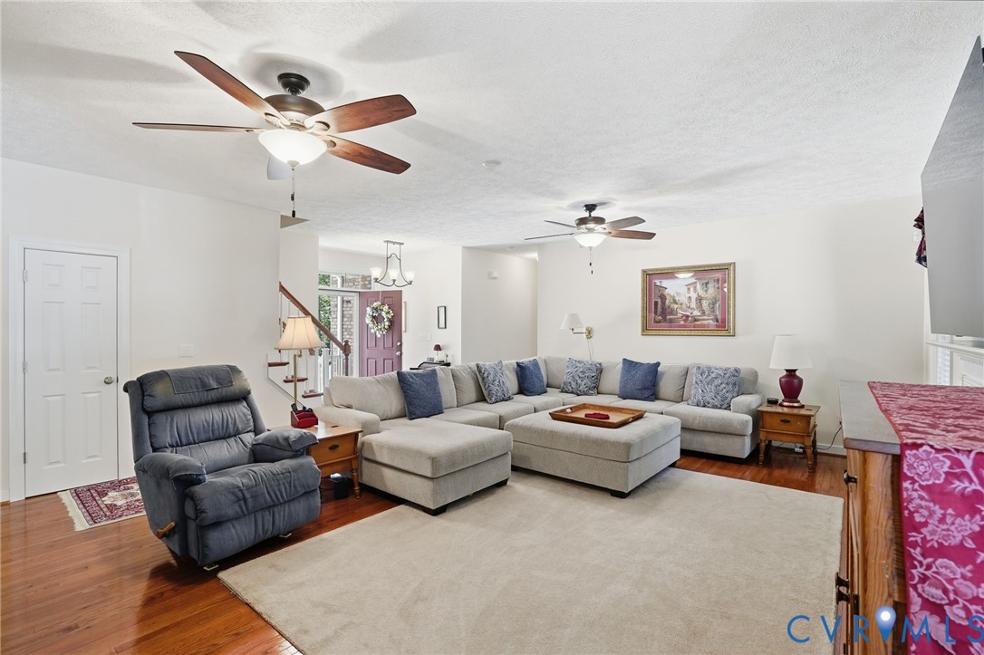 3600 Market Road Mechanicsville, VA 23111 - Photo 11 of 67 a living room with furniture and a ceiling fan