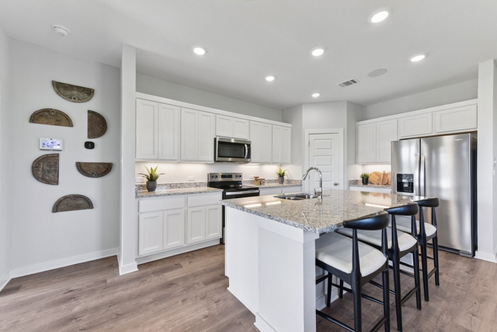 129 Cutleaf San Marcos, TX 78666 - Photo 2 of 20