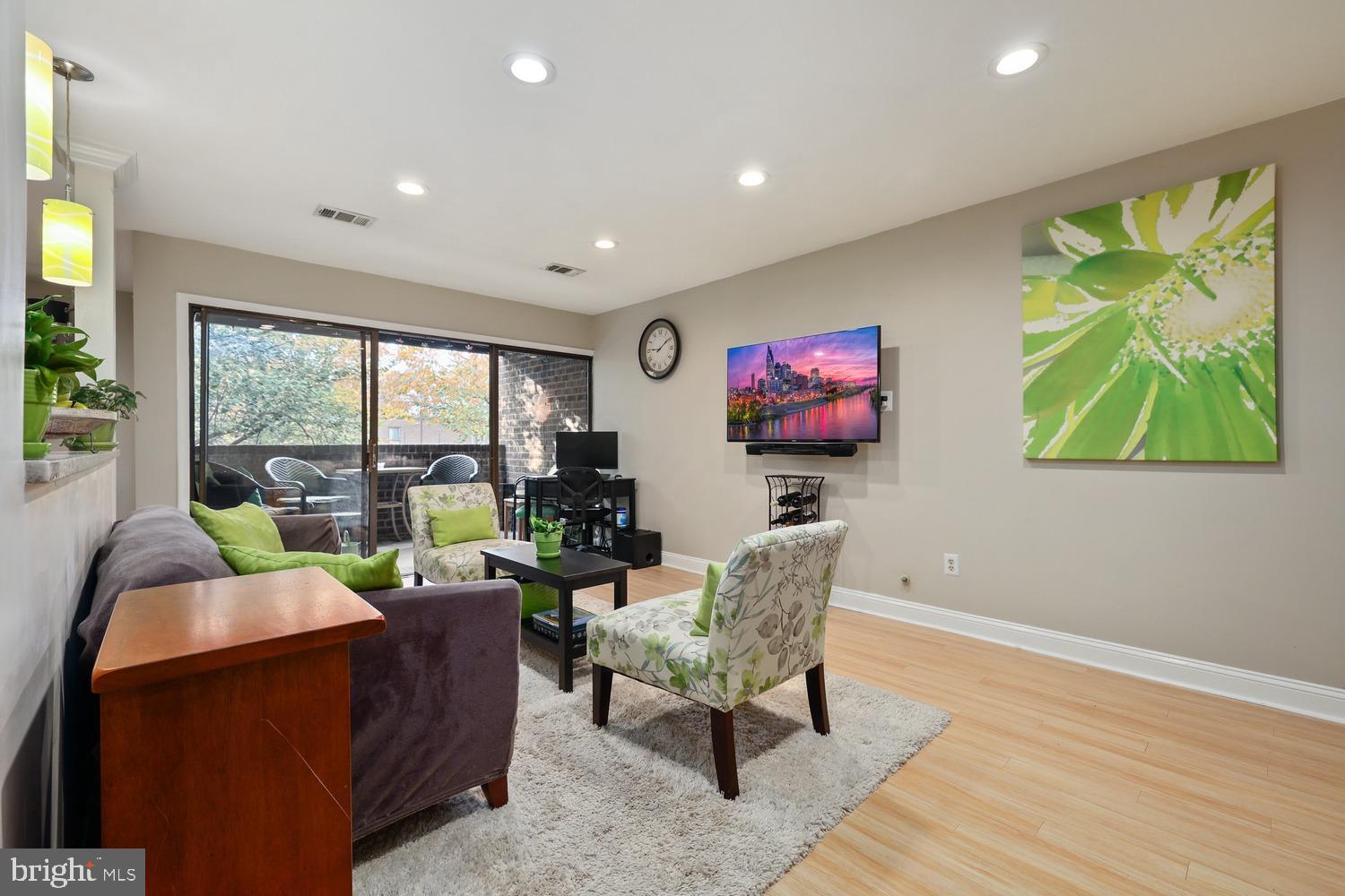 11256 Chestnut Grove Square, Unit 344 Reston, VA 20190 - Photo 5 of 26