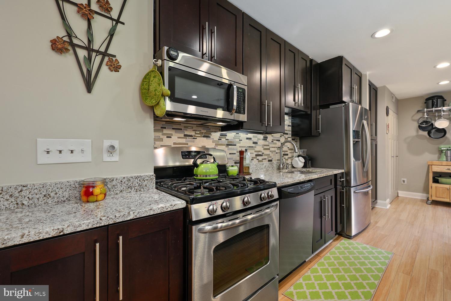 11256 Chestnut Grove Square, Unit 344 Reston, VA 20190 - Photo 6 of 26