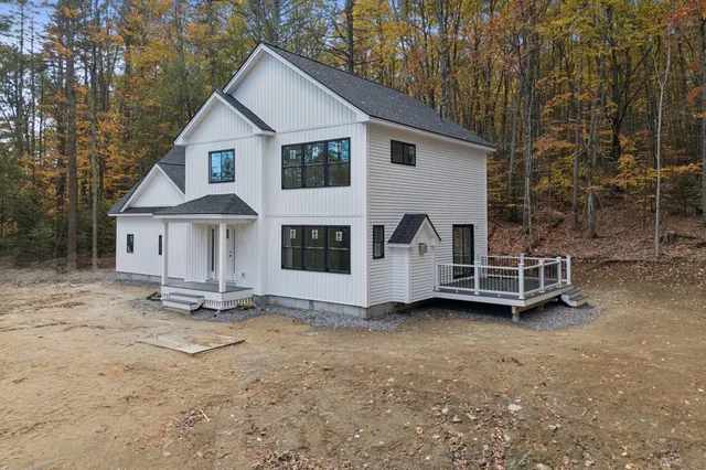 $899,000 | 1595 U.S. Route 1, Freeport, ME 04032