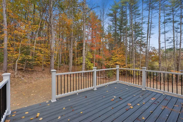 $899,000 | 1595 U.S. Route 1, Freeport, ME 04032