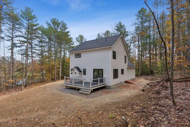 $899,000 | 1595 U.S. Route 1, Freeport, ME 04032