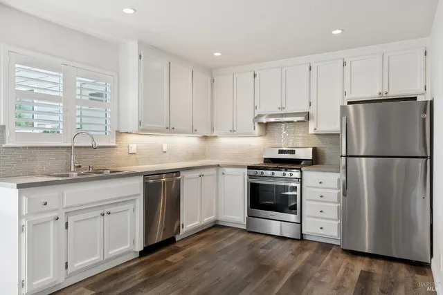 $1,695,000 | 6-8 Burgundy Way, Yountville, CA 94599