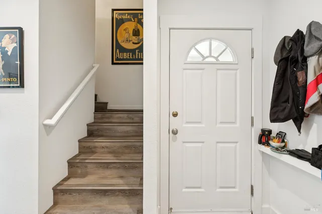 $1,695,000 | 6-8 Burgundy Way, Yountville, CA 94599