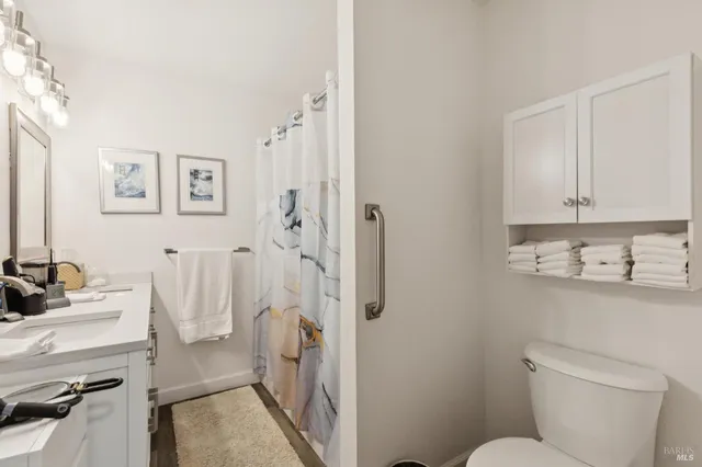 $1,695,000 | 6-8 Burgundy Way, Yountville, CA 94599