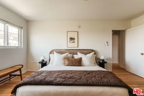 $699,000 | 2021 Hillhurst Avenue, Unit 9, Los Angeles, CA 90027