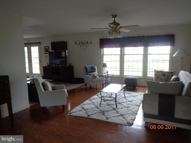 719 Quarry Road Bunker Hill, WV 25413 - Photo 11 of 30 Family Room