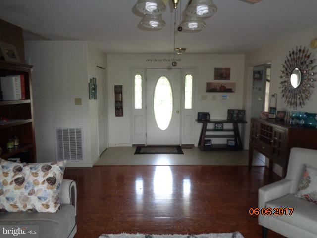 719 Quarry Road Bunker Hill, WV 25413 - Photo 22 of 30 FOYER