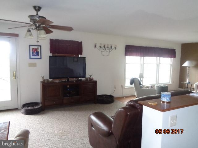 719 Quarry Road Bunker Hill, WV 25413 - Photo 9 of 30 Living Room