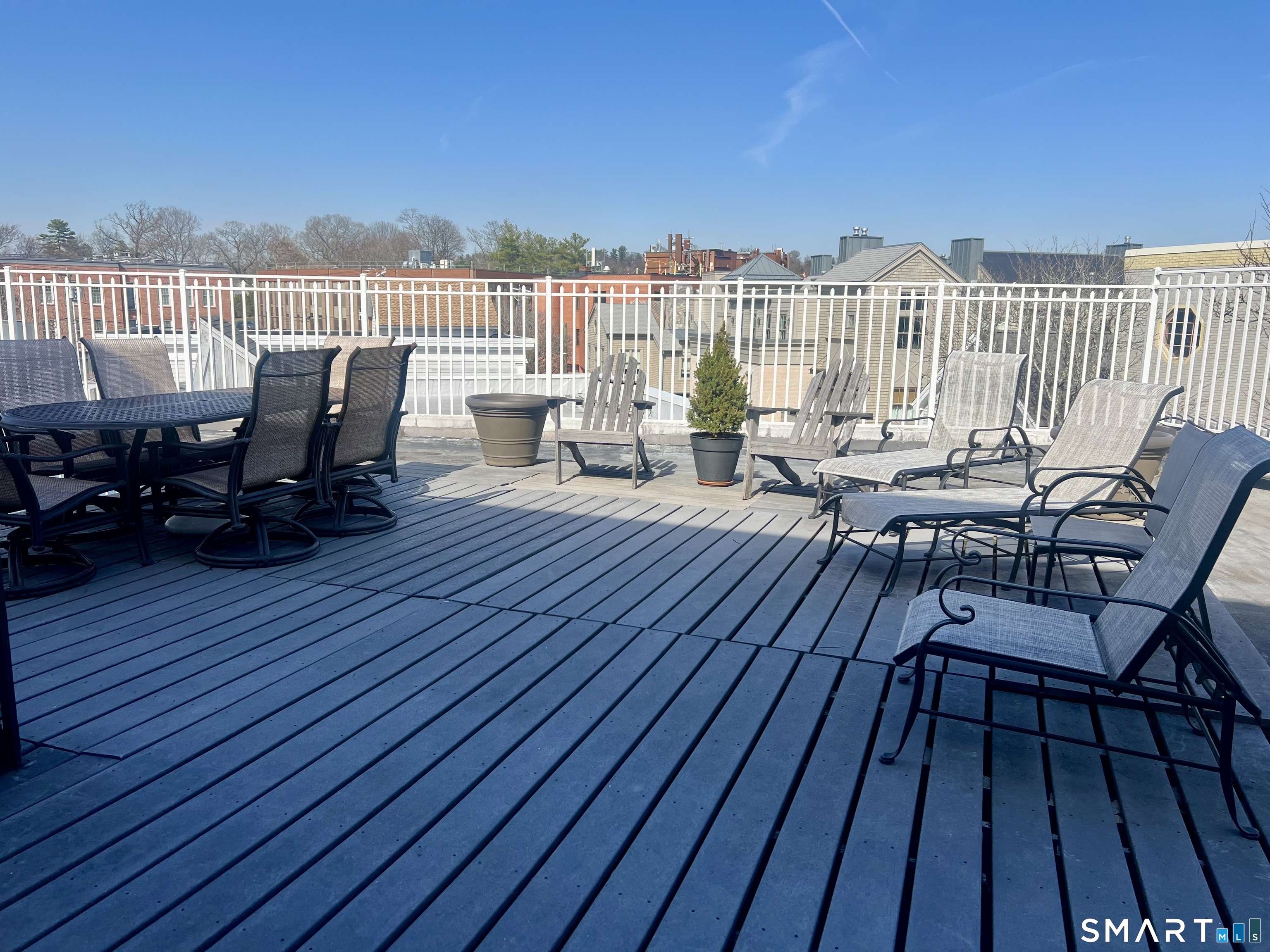 88 Main Street New Canaan, CT 06840 - Photo 21 of 26 Common Space Rooftop Space