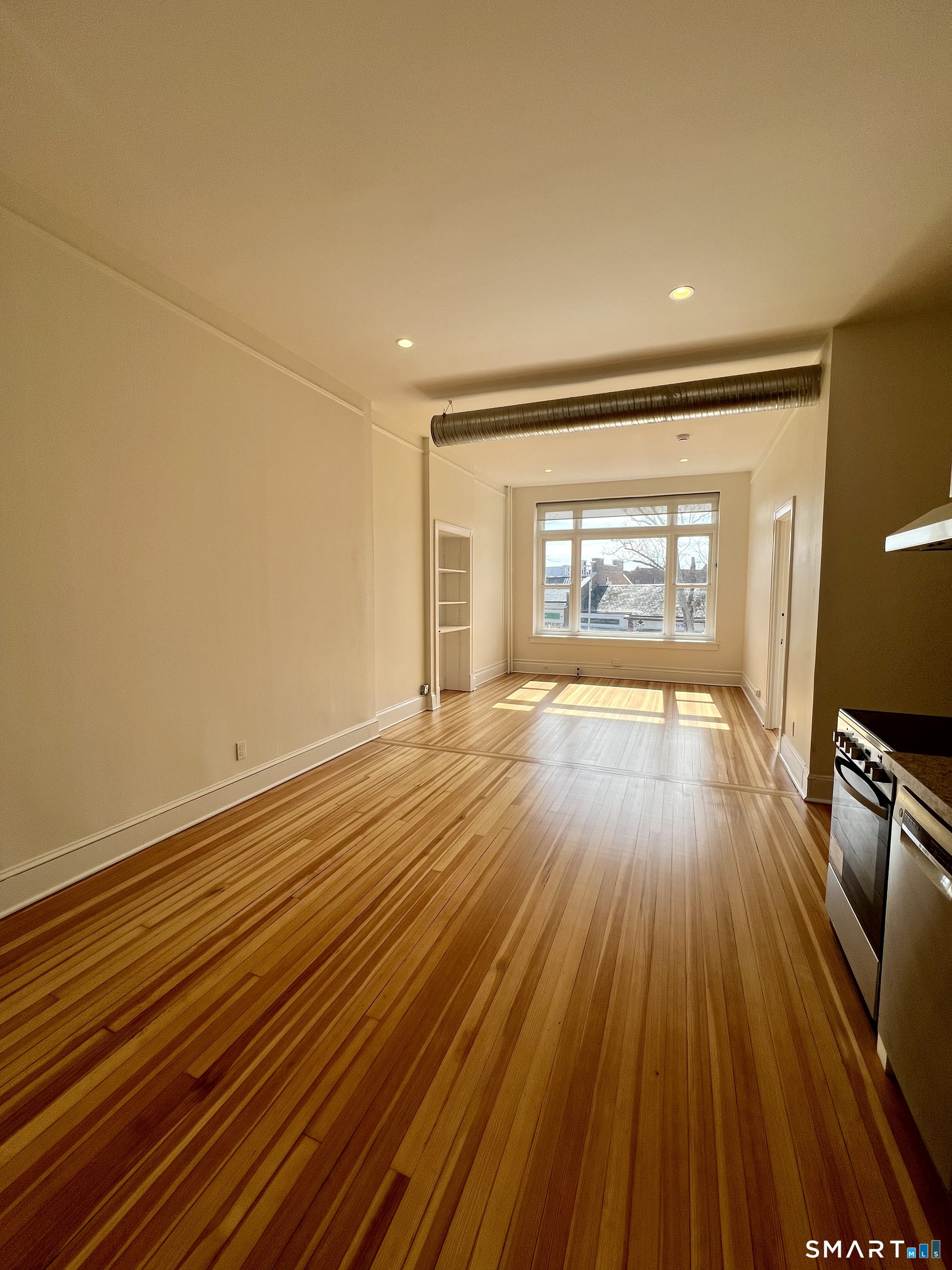 88 Main Street New Canaan, CT 06840 - Photo 3 of 26 Hardwood Floors and extra high ceilings