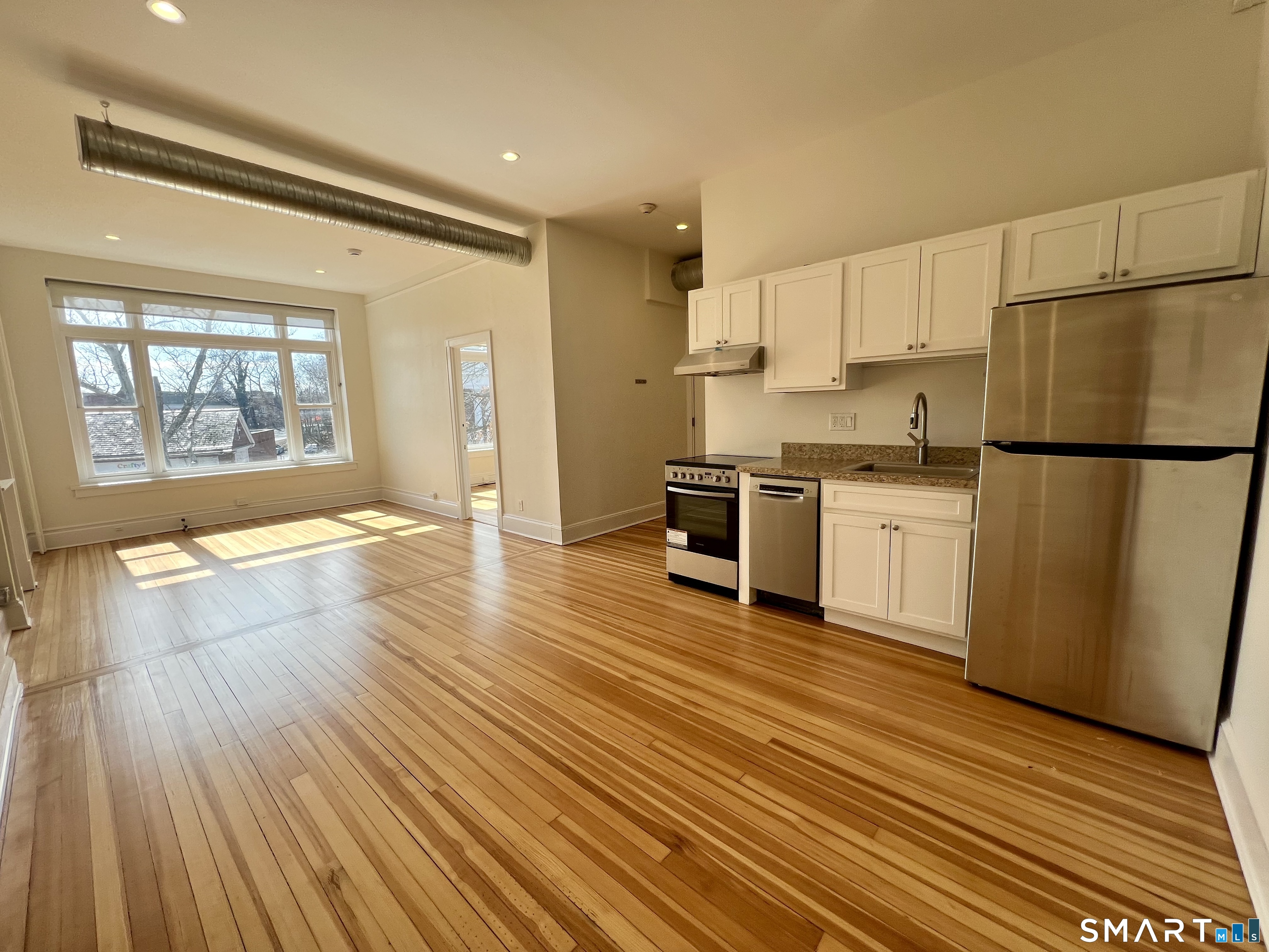 88 Main Street New Canaan, CT 06840 - Photo 4 of 26