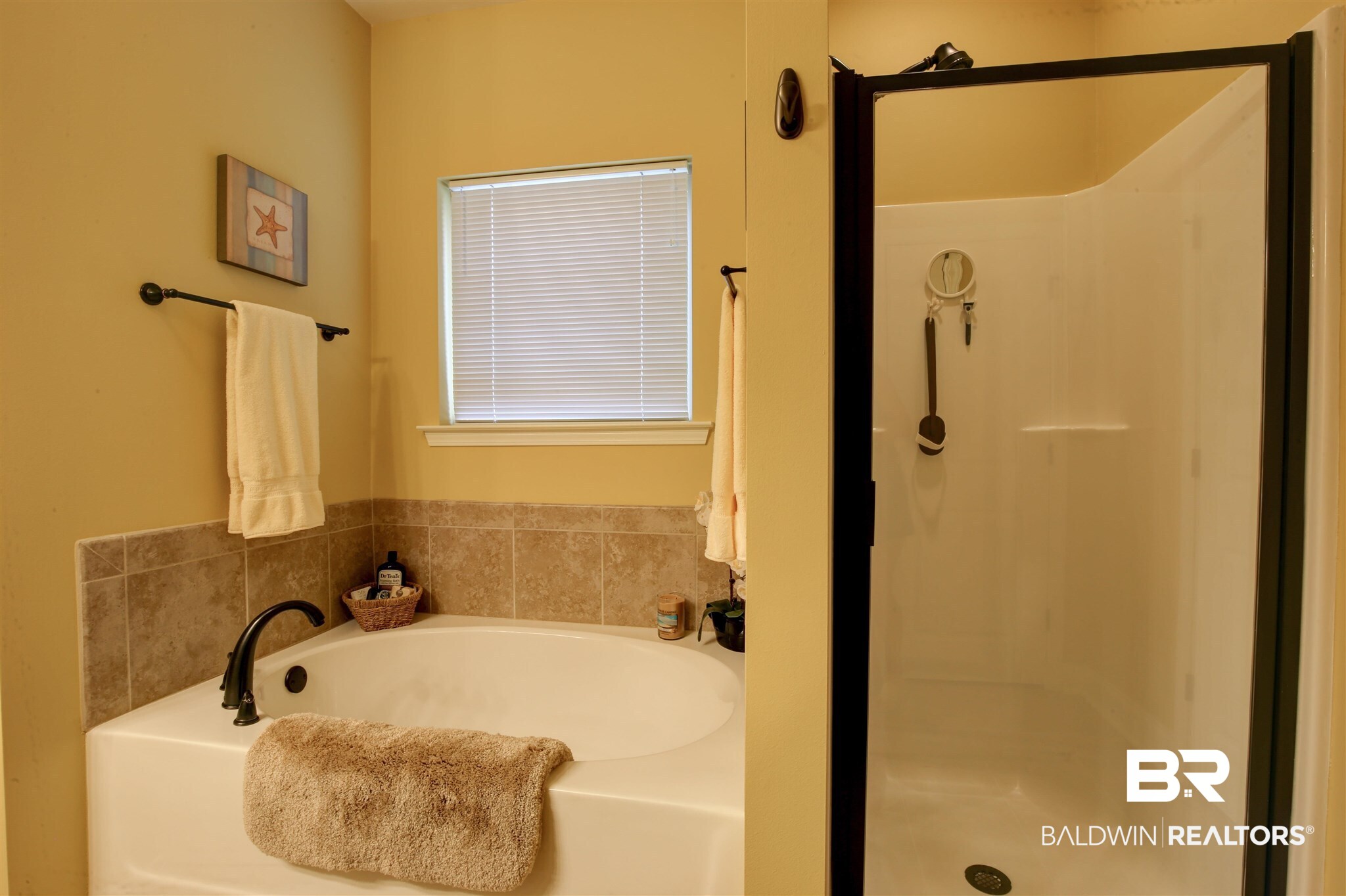 684 Turquoise Drive Fairhope, AL 36532 - Photo 14 of 25 Master Bathroom