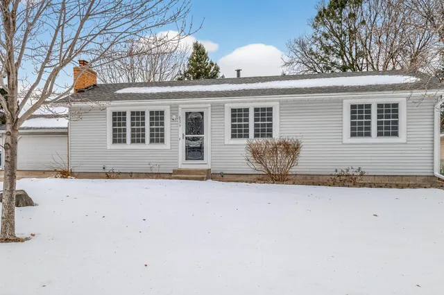 $369,000 | 6574 Hokah Drive, Lino Lakes, MN 55014