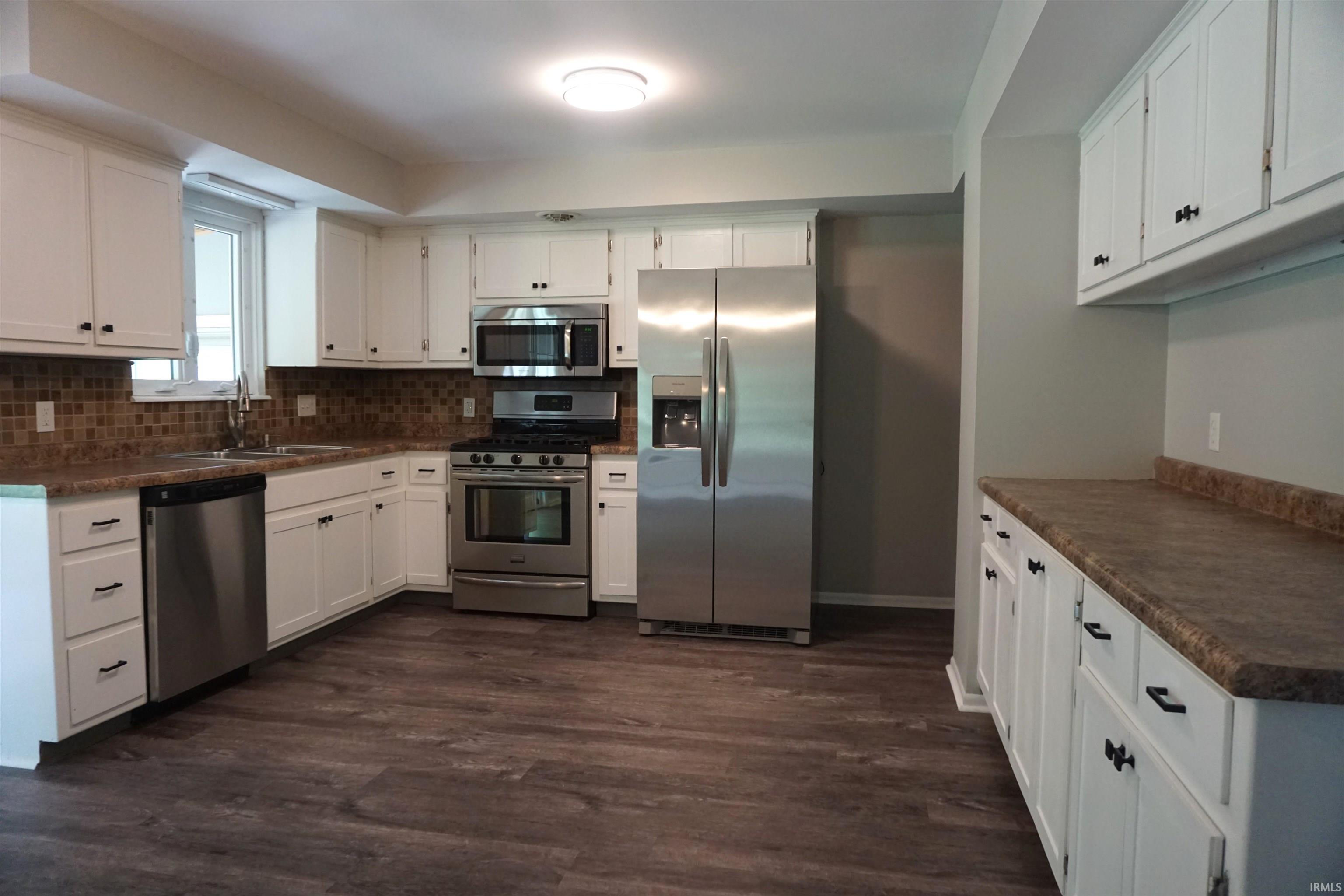 5923 East Hills Road Fort Wayne, IN 46804 - Photo 9 of 36 Gallery Image 9