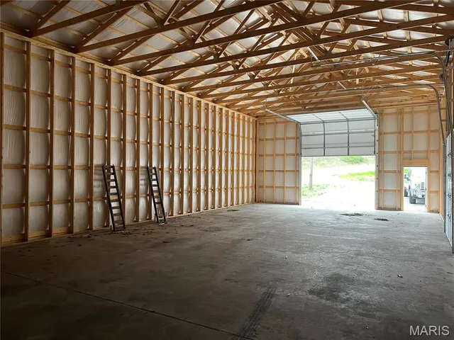 $199,900 | 18826 Highway 64, Lebanon, MO 65536