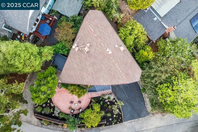 $1,395,000 | 5621 Maxwelton Road, Oakland, CA 94618