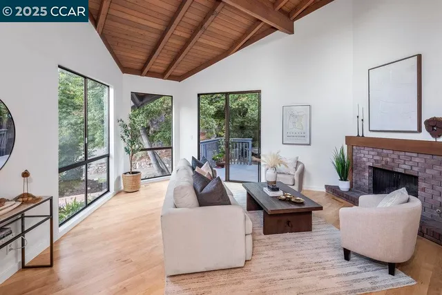 $1,395,000 | 5621 Maxwelton Road, Oakland, CA 94618