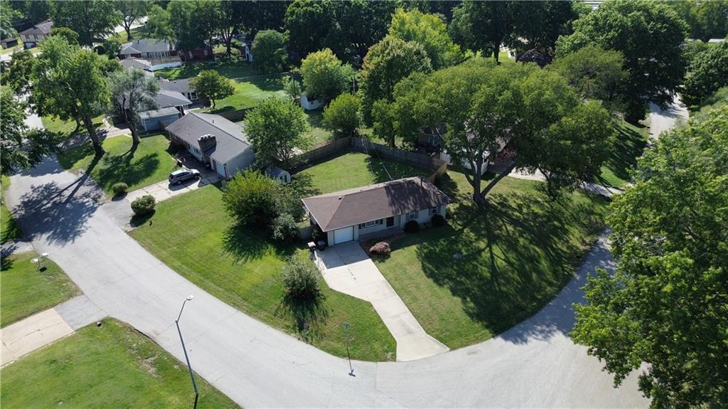 2608 Baker Road Independence, MO 64057 - Photo 2 of 30