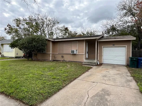 $1,275 | 4213 Lowman Street, Corpus Christi, TX 78411