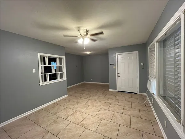 $1,275 | 4213 Lowman Street, Corpus Christi, TX 78411
