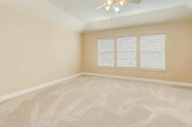 $4,300 | 5715 Sapphire Vista Lane, Houston, TX 77041