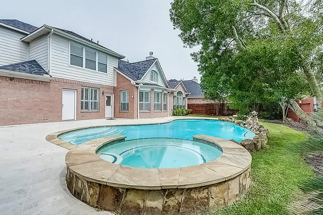 $4,300 | 5715 Sapphire Vista Lane, Houston, TX 77041