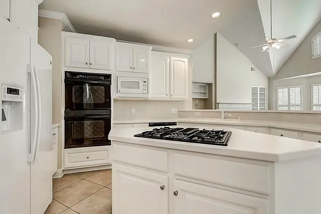 $4,300 | 5715 Sapphire Vista Lane, Houston, TX 77041