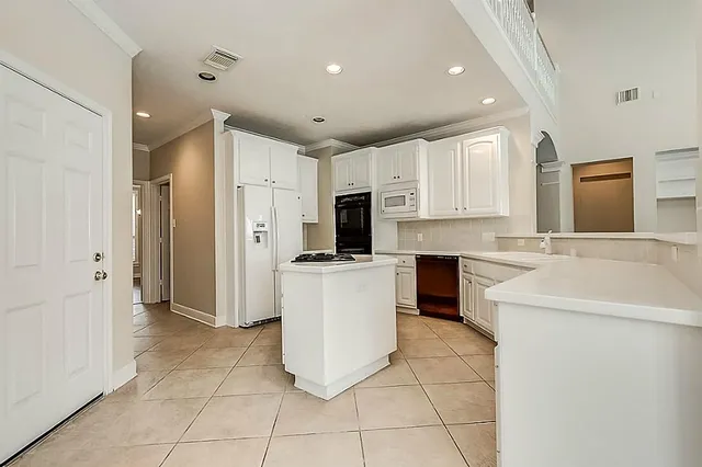 $4,300 | 5715 Sapphire Vista Lane, Houston, TX 77041