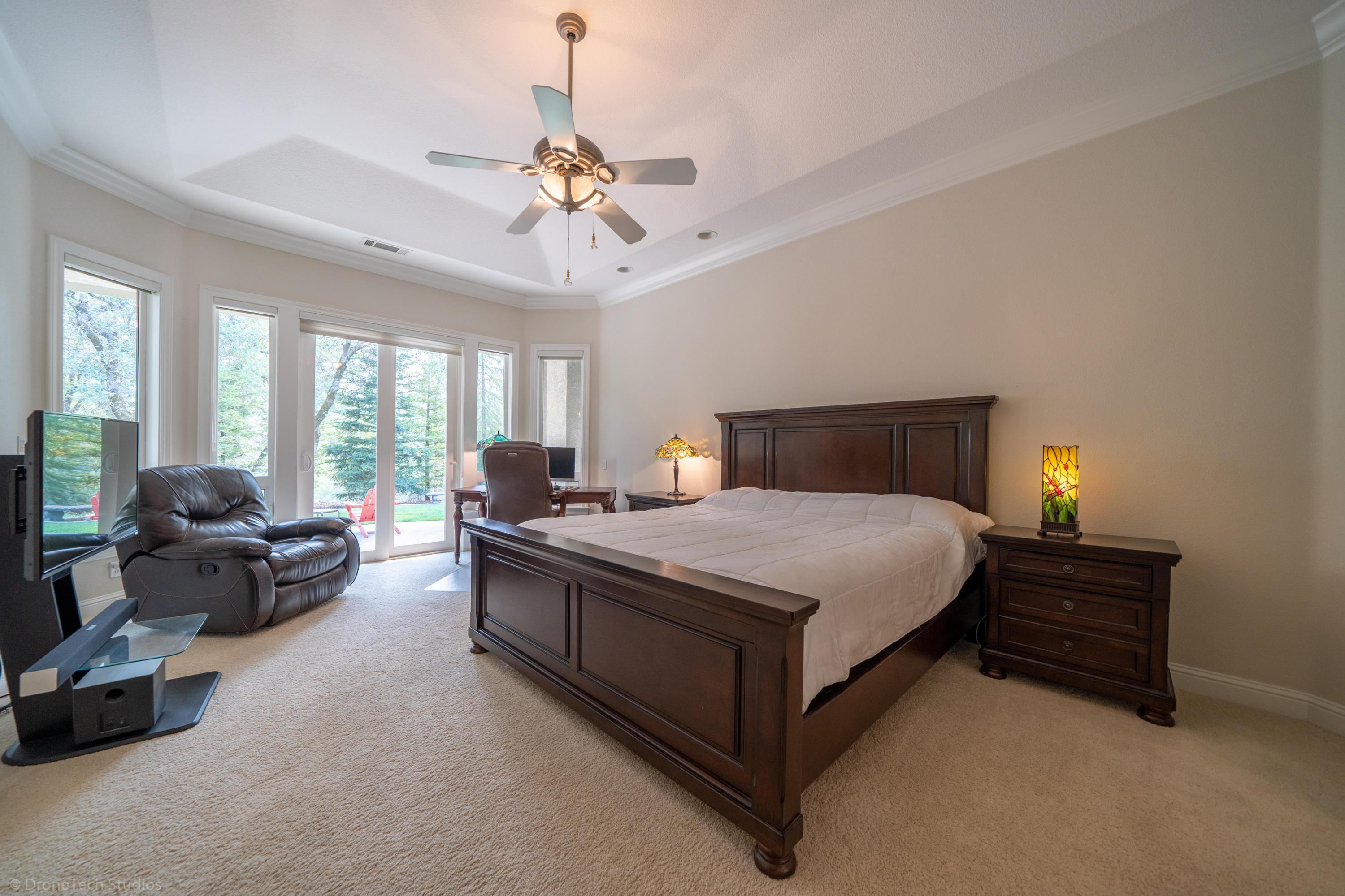 13198 Tierra Heights Road Redding, CA 96003 - Photo 45 of 102 !