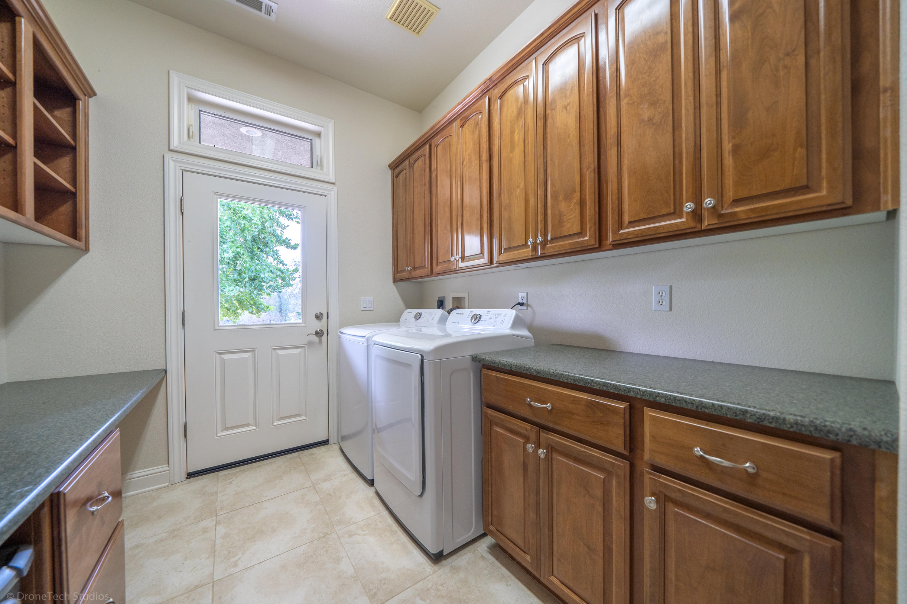 13198 Tierra Heights Road Redding, CA 96003 - Photo 57 of 102 Spacious Laundry Room
