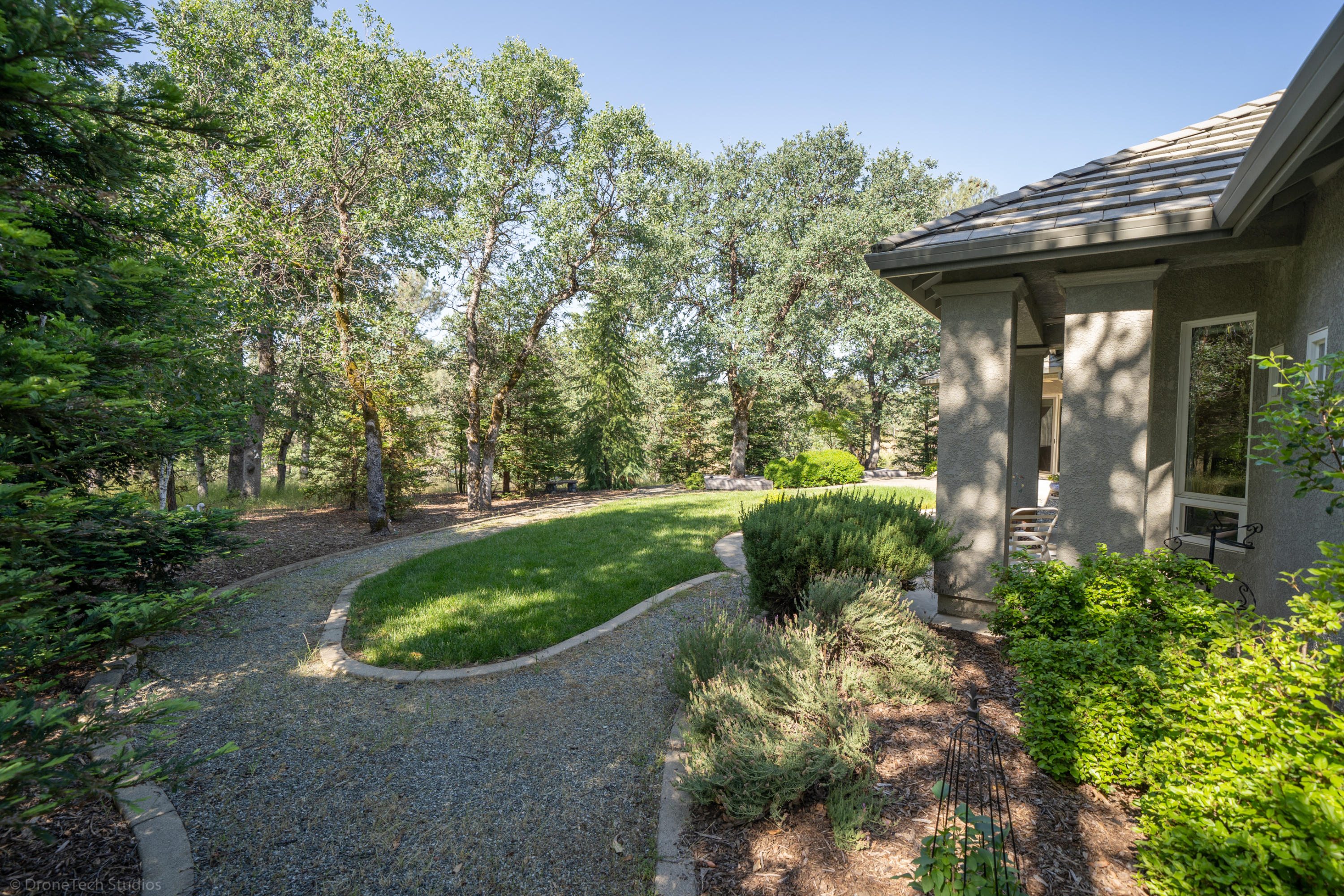 13198 Tierra Heights Road Redding, CA 96003 - Photo 68 of 102 !