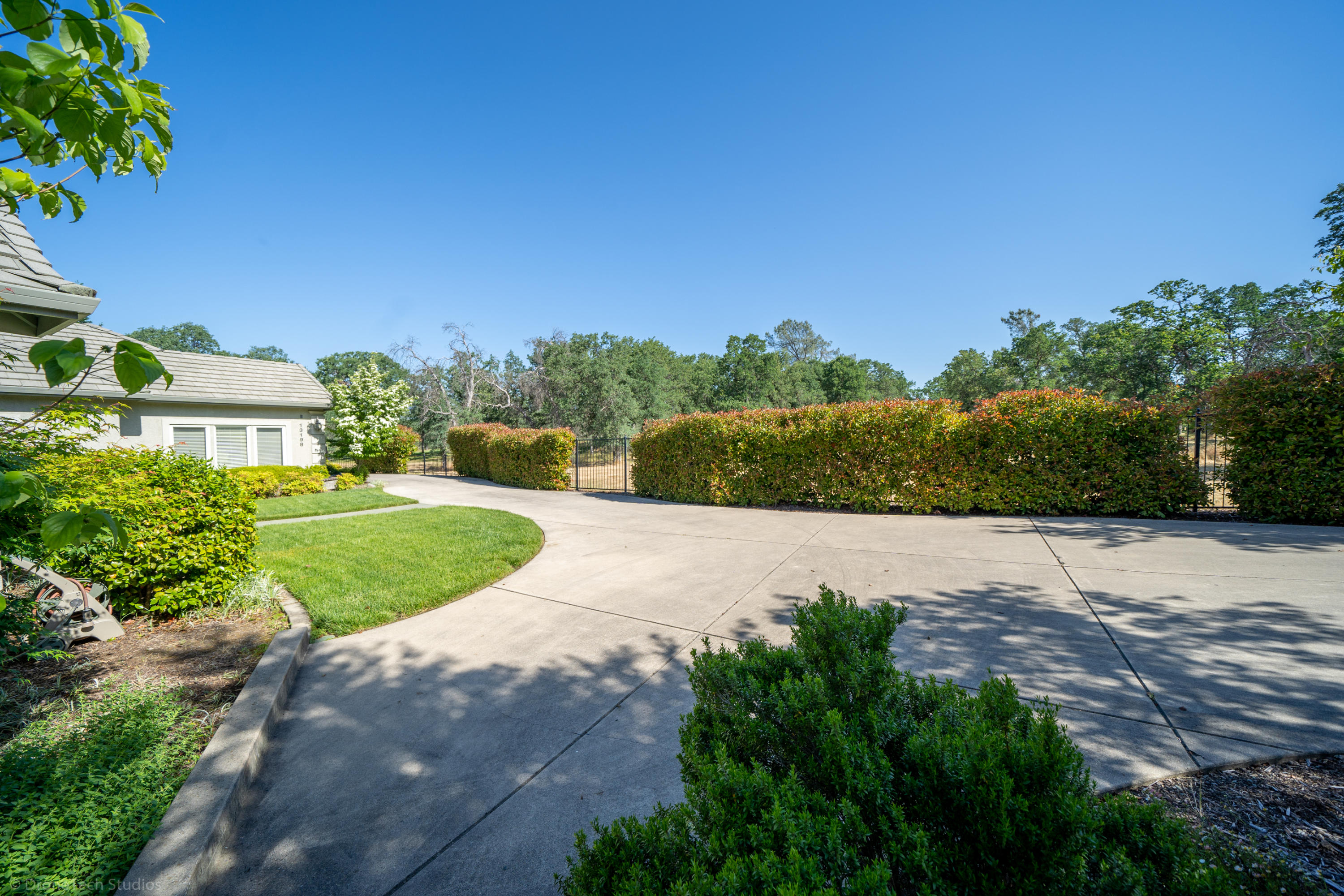 13198 Tierra Heights Road Redding, CA 96003 - Photo 69 of 102 !
