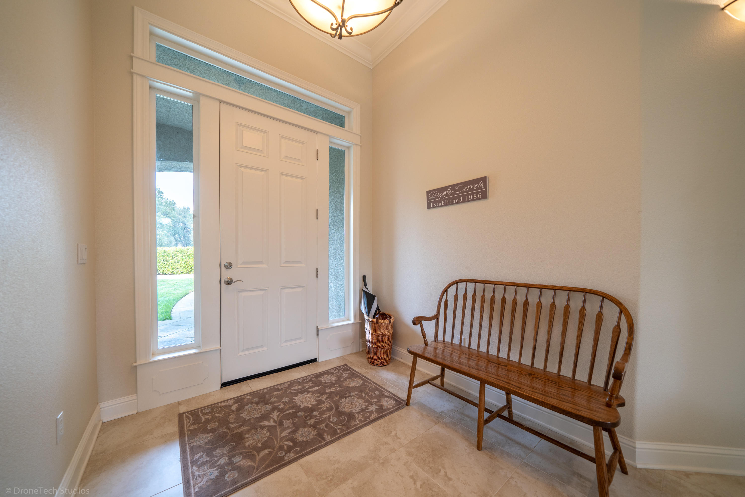 13198 Tierra Heights Road Redding, CA 96003 - Photo 10 of 102 !