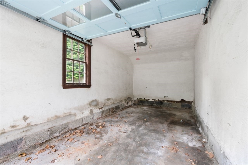 65 Kirkstall Road Newton, MA 02460 - Photo 32 of 42