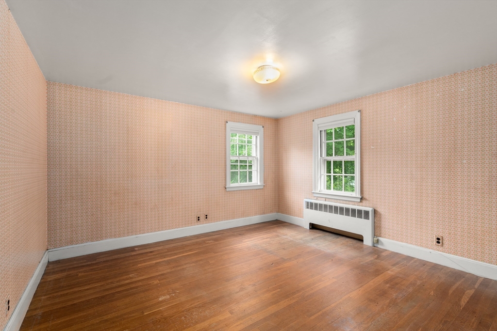 65 Kirkstall Road Newton, MA 02460 - Photo 10 of 42
